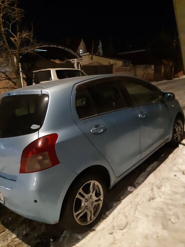 муссо 2 3: Toyota Vitz: 2005 г., 1.3 л, Вариатор, Бензин, Универсал