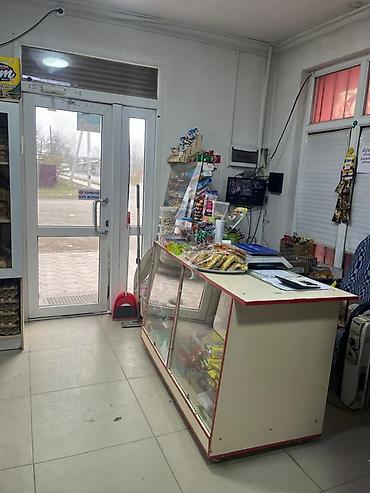 хранение вещей: Продается действующий, раскрученный бизнес угловой продуктовый — 3