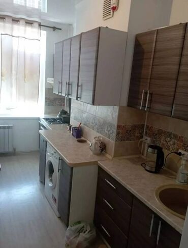срочно продаётся 1 комнатная квартира в районе ошского рынка по улице кенсуйская: 2 комнаты, 70 м², Элитка, 6 этаж, Евроремонт