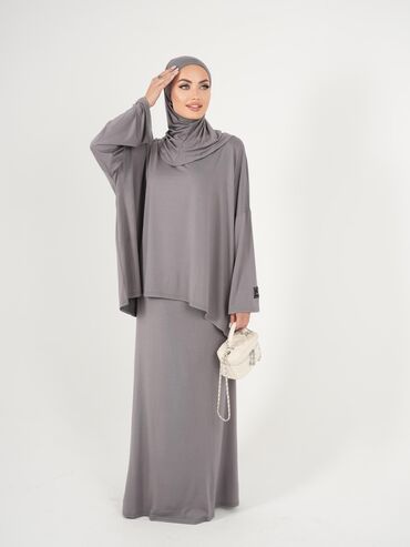 Другая женская одежда: Комплект для мусульманской женщины, состоящий из длинной юбки и — 2