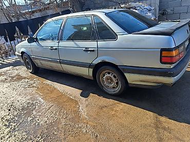 Volkswagen: Volkswagen Passat: 1991 г., 2 л, Механика, Бензин, Седан — 8