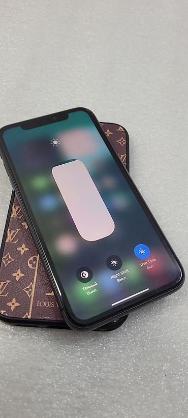 Apple iPhone: IPhone 11, Б/у, 64 ГБ, Черный, Чехол, 78 % — 1