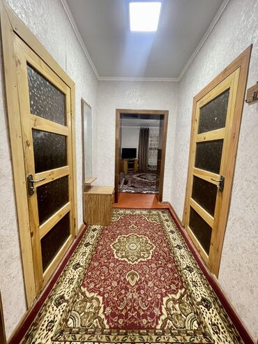 Посуточная аренда квартир: 3 комнаты, Душевая кабина, Постельное белье, Парковка — 3