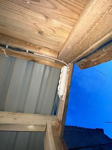 Yuvalar: Ağacdan hazırlanmış rəngli it evi/volyer - Material: qalın taxta — 9