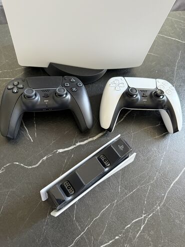 Boşqablar: Playstation 5, ideal veziyyetde Yalnız evde istifade edilib. +2