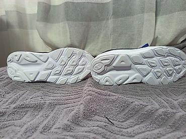 muska adidas majica: Champion patike za trčanje/šetsnju – tamnoplave sa plavim detaljima - — 5