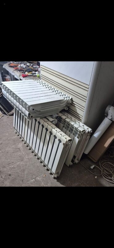 Radiatorlar: Seksiyalı radiyatorlar Hündürlyü 50 sant 1 eded 8 azn 📍Unvan lalafo.az -da Radiatorlar: Seksiyalı radiyatorlar Hündürlyü 50 sant 1 eded 8 azn 📍Unvan