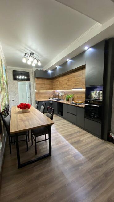 Продажа квартир: 2 комнаты, 77 м², 8 этаж — 9