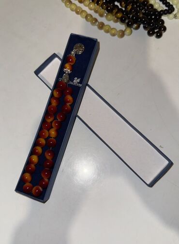 Təsbehlər: Məhsul: Təsbeh (muncuqdan hazırlanmış) Təsvir: - Klassik dizaynlı — 10