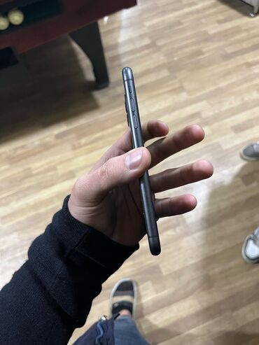 Apple iPhone: IPhone 11, 128 ГБ, Black Titanium, Face ID, С документами