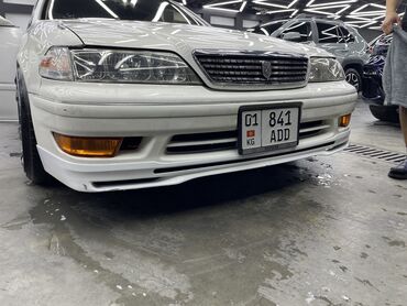 резиновая губа на бампер: Передний Бампер Toyota 1997 г., Б/у, цвет - Белый, Оригинал