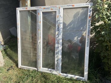 форточки пластиковые: Готовое пластиковое окно, Тип окна: Стандартные, 145 * 160, Б/у, Платная установка, Без рассрочки