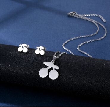 srebrni kais za haljinu: 🍒U ponudi imamo lančić i minđuše🍒 💥Za samo 600RSD💥 #HirurškiČelik
