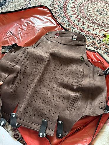 Аксессуары для салона: Чехлы Велюровые, С подушкой, Универсальный, Новый — 9