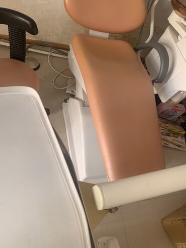 Tibbi avadanlıq: Stomatoloji kreslo və unit komplekti - Rəng: açıq narıncı oturacaq və — 9