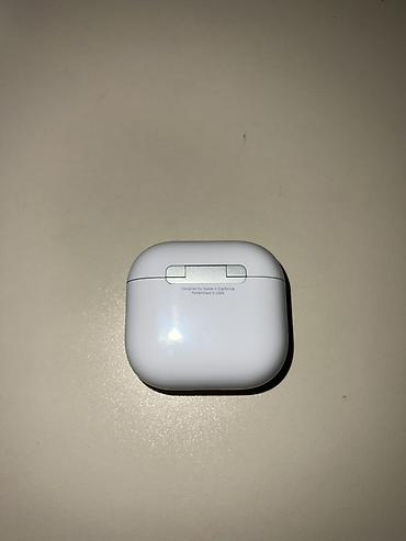 airpods i888: AirPods 4 (A klass) ideal veziyette, işlemiyib, sadece qutusu acilib — 4