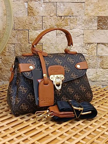 Torbe: GUESS 1981 ženska torba – mini satchel model - Dimenzije približno — 10