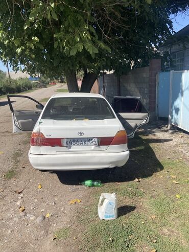 Toyota: Toyota Corolla: 1998 г., 1.5 л, Автомат, Бензин, Седан