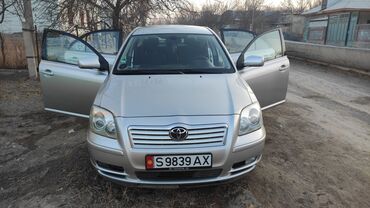 куплю электро инструмент: Серебристый седан Toyota Avensis, предназначенный для комфортных