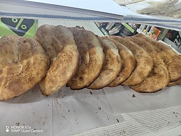 çörek: Tendir çöreği bişiren xanım teleb olunur. Çöreq bişirmegi bilmeyen — 1