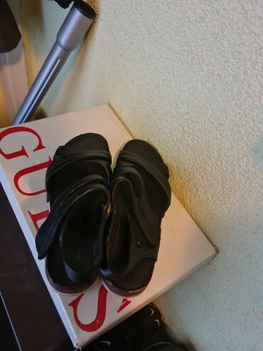 Sandale i japanke: Kozne 37