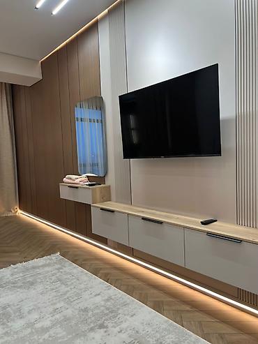 Посуточная аренда квартир: 2 комнаты, Бронь, Бытовая техника, Душевая кабина — 2