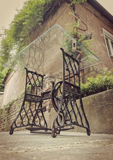 polovan nameštaj kanabe смедеревска паланка – слике: HAID vintage sto unikat preuzimanje lično staklo se skida staklo