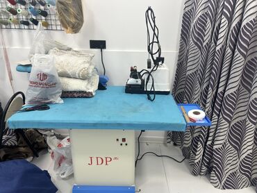 ağ lövhə qiyməti: JDP markalı peşəkar ütü masası, geyim və tekstil məhsullarının