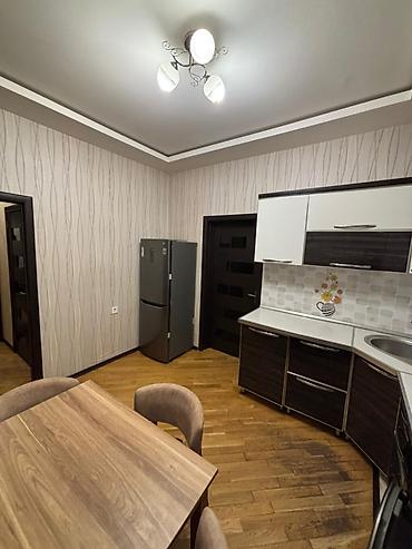 Квартиры: Xətai Rayonu, Həzi Aslanov metrosuna yaxın. Yeni tikili 16 mərtəbəli — 9