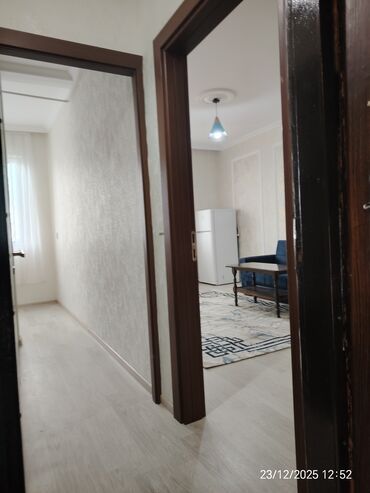 Köhnə tikili: Bakı, 2 otaqlı, Köhnə tikili, m. Memar Əcəmi, 35 kv. m — 30