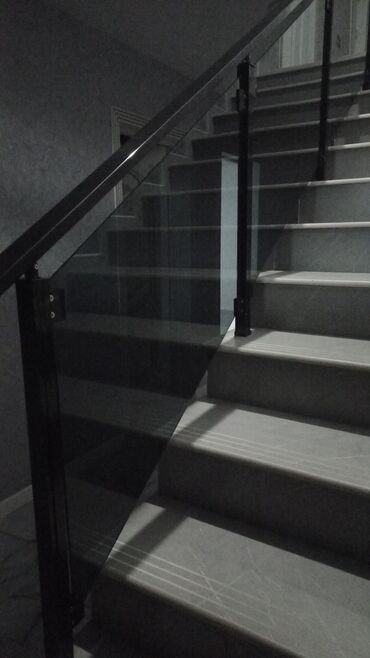 Pilləkən məhəccərləri: Şüşə məhəccər.150 azn den başlayan qiymətlər.vhatsap aktivdir -da lalafo.az — 6 Pilləkən məhəccərləri: Şüşə məhəccər.150 azn den başlayan qiymətlər.vhatsap aktivdir — 6