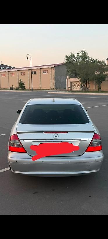 mercedes benz 208 d: Mercedes-Benz E 220: 2.2 l | 2008 il Sedan — 4