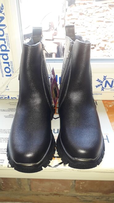 Детская обувь: Зимние детские сапоги 29размер — 5