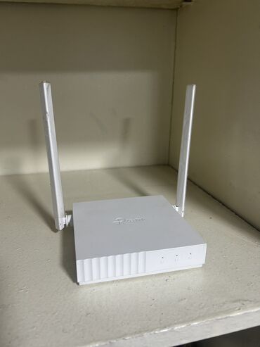 Модемы и сетевое оборудование: Продаю роутер TP-Link TL-WR844N