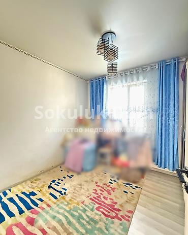 Продажа коттеджей и домов: 🏠Продается дом в с. Сокулук 🟡Комнаты: 3 🟡 Участок: 8 соток (по факту — 14