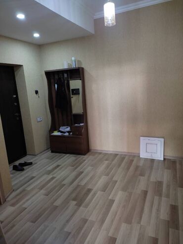 Uzunmüddətli kirayə mənzillər: 20 yanvar metrosuna yaxın 17 mertebeli binanın 8-ci mərtəbəsində — 3