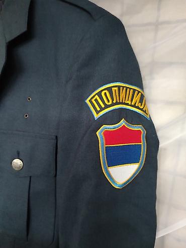 Stara policijska uniforma Beko gonji I donji deo ex yugoslavia Na na lalafo.rs — 3 Stara policijska uniforma Beko gonji I donji deo ex yugoslavia Na — 3