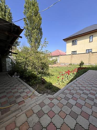 Продажа коттеджей и домов: 🏡 Продаётся уютный дом в тихом и комфортном районе! Идеальный вариант — 4