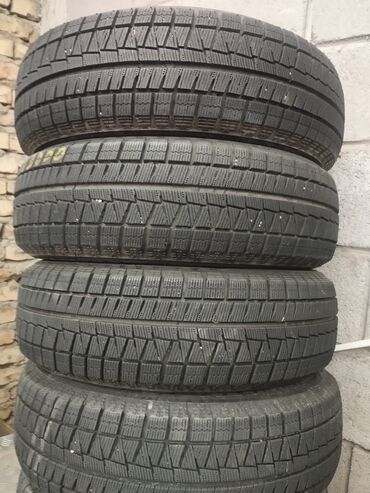 Шины: Шины 195 / 65 / R 15, Зима, Б/у, Комплект, Легковые, Япония, Bridgestone