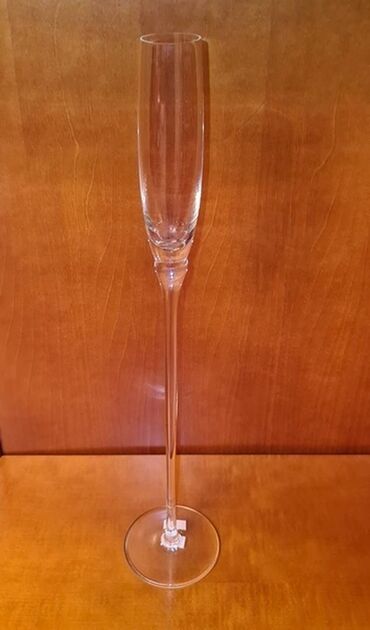 бумажный стакан: Фужер для шампанского, удивите ваших лучших друзей необычным