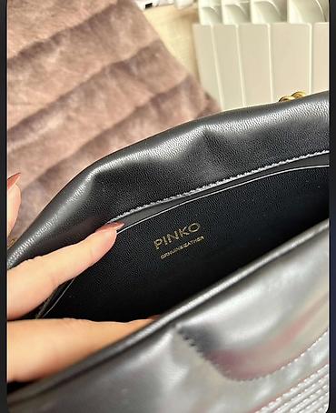 Torbe: Pinko torba – model sa prepoznatljivim Love Birds okovom - Materijal — 8