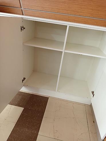 Digər dolablar: Ağ rəngli dörd qapılı saxlama dolabı - Minimalist dizayn, hamar ağ — 1