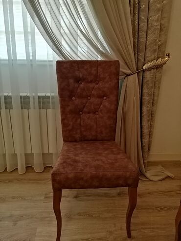 baku oturacaq çantası: Stullar satilir. Yenidir perladan alinib baha qiymete. Yeniden