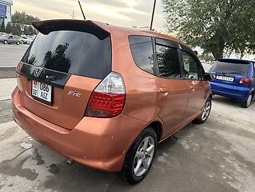 pontiac sunfire: Honda Fit: 2006 г., 1.3 л, Автомат, Бензин, Хэтчбэк — 6