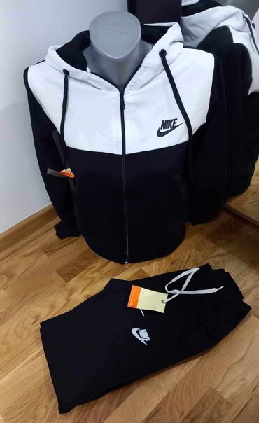 XL (EU 42), 2XL (EU 44), bоја - Crna