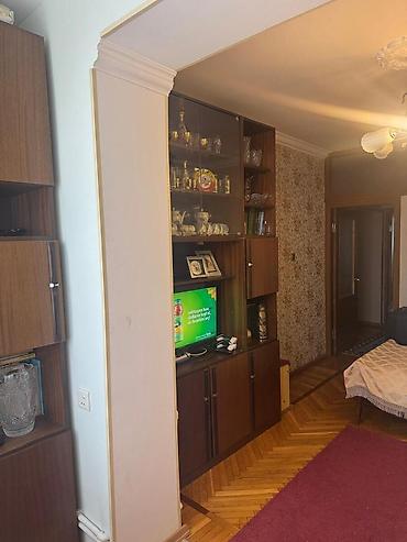qubada evler kredit: Bakı, Əhmədli, 4 otaqlı, Köhnə tikili, m. Əhmədli, 95 kv. m — 2