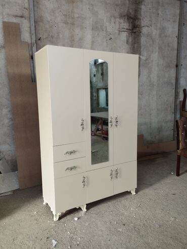 Dolablar: Yeni, Açılan, 3 qapılı Düz dolab, Dolab-asılqan, Azərbaycan — 25