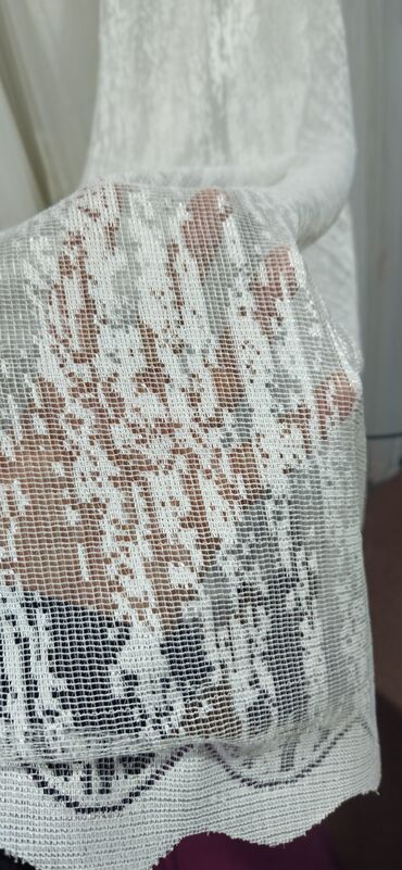 Pərdə və tüllər: Zərif, şəffaf tül pərdə, üzərində incə çiçək naxışları var. Otağınıza — 5