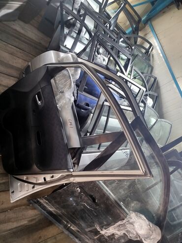 Двери и комплектующие: Комплект Б/у, Оригинал — 16