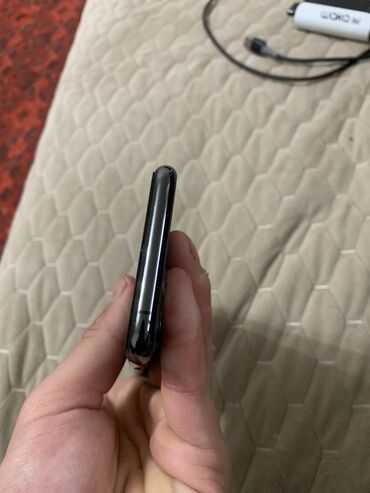 Apple iPhone: IPhone 11 Pro, Б/у, 64 ГБ, Защитное стекло, Чехол, 72 % — 7